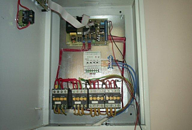 Example of use of the PEF-301 and PEF-319 phase switch photo